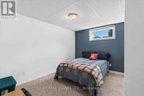 33 Alder Court, Belleville, ON - Indoor Photo Showing Bedroom