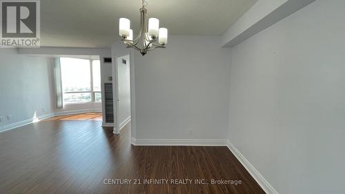 2105 - 155 Hillcrest Avenue, Mississauga, ON - Indoor Photo Showing Other Room