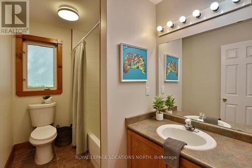 116 Tyrolean Lane, Blue Mountains (Blue Mountain Resort Area), ON - Indoor Photo Showing Bathroom