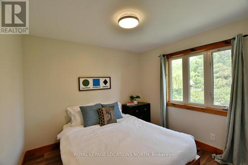 116 Tyrolean Lane, Blue Mountains (Blue Mountain Resort Area), ON - Indoor Photo Showing Bedroom