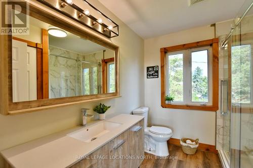 116 Tyrolean Lane, Blue Mountains (Blue Mountain Resort Area), ON - Indoor Photo Showing Bathroom