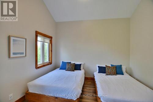 116 Tyrolean Lane, Blue Mountains (Blue Mountain Resort Area), ON - Indoor Photo Showing Bedroom