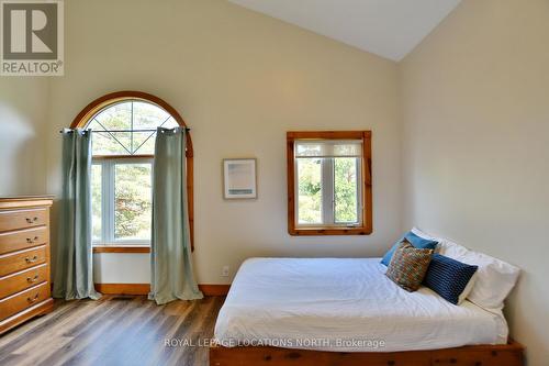 116 Tyrolean Lane, Blue Mountains (Blue Mountain Resort Area), ON - Indoor Photo Showing Bedroom