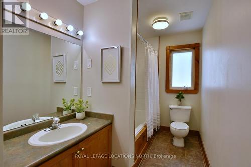 116 Tyrolean Lane, Blue Mountains (Blue Mountain Resort Area), ON - Indoor Photo Showing Bathroom