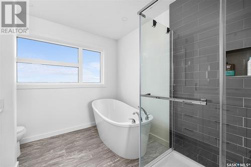 37 Broda Terrace, Moose Jaw, SK - Indoor Photo Showing Bathroom