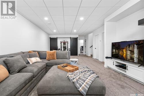 37 Broda Terrace, Moose Jaw, SK - Indoor Photo Showing Living Room