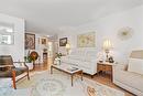 3918 Pleasantview Lane, Lincoln, ON  - Indoor Photo Showing Living Room 