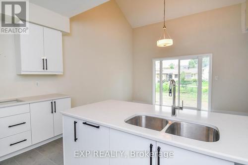 3193 Searidge Street, Severn (West Shore), ON - Indoor Photo Showing Kitchen With Double Sink