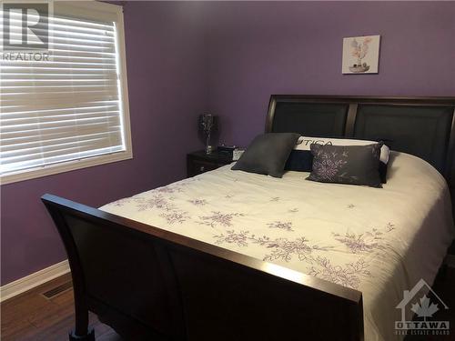 60 Brightside Avenue, Stittsville, ON - Indoor Photo Showing Bedroom