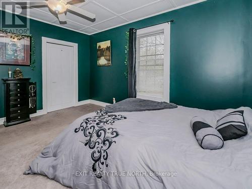 74 Taylor Road, Bracebridge, ON - Indoor Photo Showing Bedroom