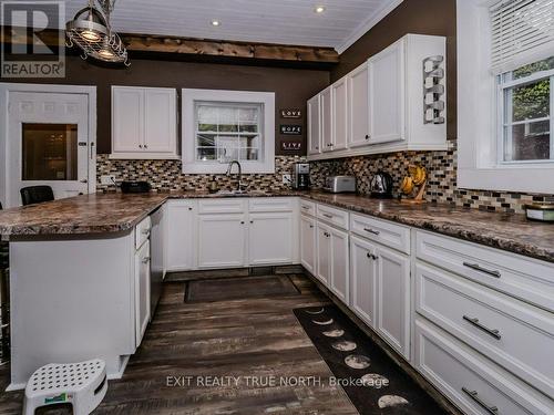 74 Taylor Road, Bracebridge, ON - Indoor Photo Showing Kitchen With Double Sink