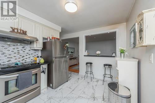 98 Dellbrook Crescent, Toronto (Humber Summit), ON - Indoor Photo Showing Kitchen With Upgraded Kitchen