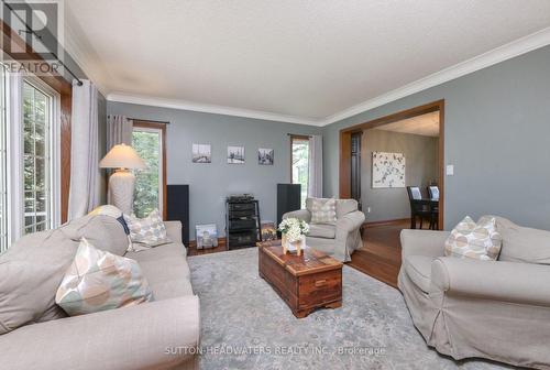 20095 Winston Churchill Boulevard, Caledon, ON - Indoor Photo Showing Living Room