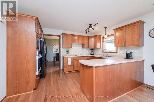 20095 Winston Churchill Boulevard, Caledon, ON - Indoor Photo Showing Kitchen With Double Sink