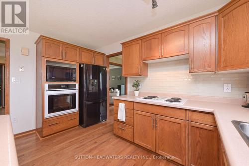 20095 Winston Churchill Boulevard, Caledon, ON - Indoor Photo Showing Kitchen