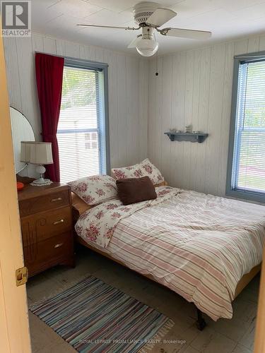 98 Peepy Horn Road, Marmora And Lake, ON - Indoor Photo Showing Bedroom