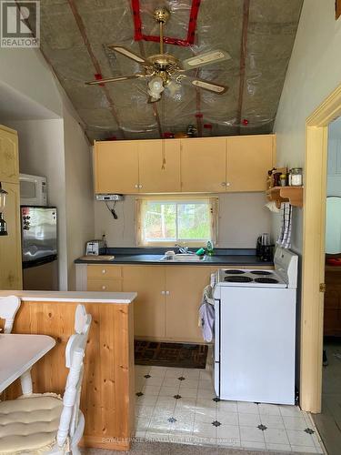 98 Peepy Horn Road, Marmora And Lake, ON - Indoor Photo Showing Kitchen With Double Sink