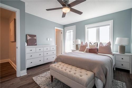 46 Borers Creek Circle, Waterdown, ON - Indoor Photo Showing Bedroom