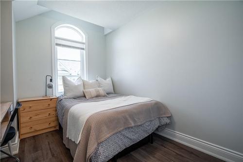 46 Borers Creek Circle, Waterdown, ON - Indoor Photo Showing Bedroom