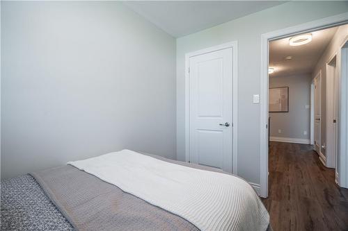 46 Borers Creek Circle, Waterdown, ON - Indoor Photo Showing Bedroom