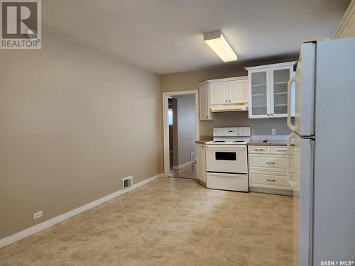 2644 Mcdonald Street, Regina, SK - Indoor Photo Showing Kitchen