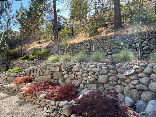 4123 Ponderosa Drive, Peachland, BC - Outdoor