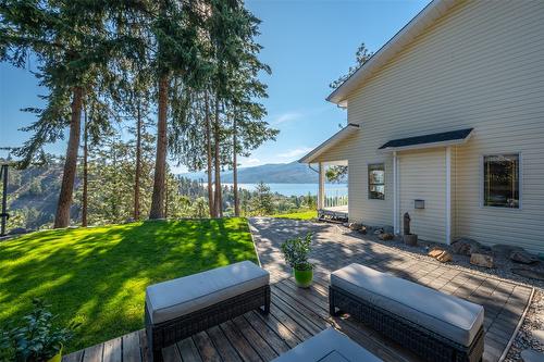 4123 Ponderosa Drive, Peachland, BC - Outdoor