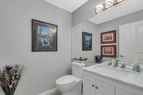 14-3800 Gallaghers Pinnacle Way, Kelowna, BC - Indoor Photo Showing Bathroom