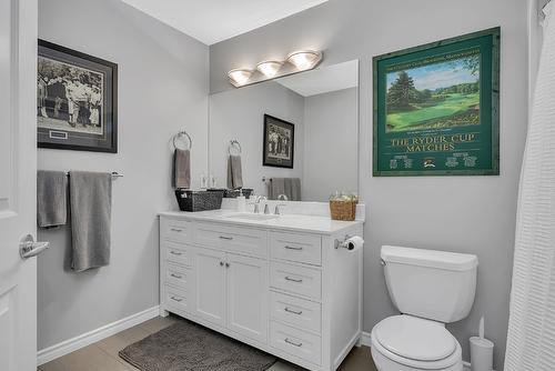 14-3800 Gallaghers Pinnacle Way, Kelowna, BC - Indoor Photo Showing Bathroom