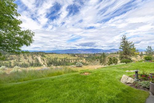 14-3800 Gallaghers Pinnacle Way, Kelowna, BC - Outdoor With View