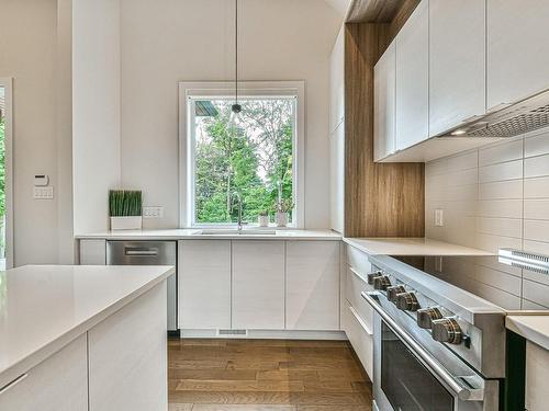 Cuisine - 41 Ch. De Tourtour, Morin-Heights, QC - Indoor Photo Showing Kitchen With Upgraded Kitchen