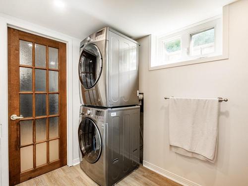 Salle de lavage - 1144 Rue Perrot, Saint-Bruno-De-Montarville, QC - Indoor Photo Showing Laundry Room