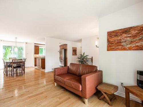 Salon - 1144 Rue Perrot, Saint-Bruno-De-Montarville, QC - Indoor Photo Showing Living Room