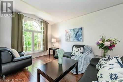 7 Fanshawe Drive, Port Dover, ON - Indoor Photo Showing Living Room