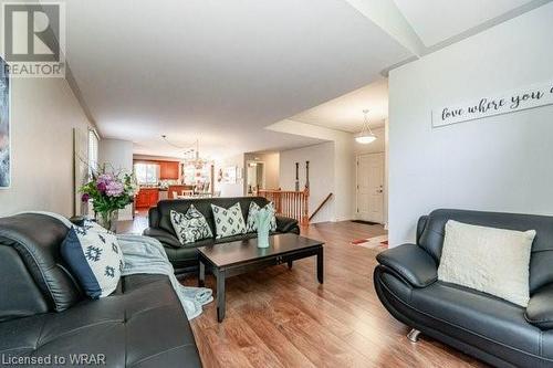 7 Fanshawe Drive, Port Dover, ON - Indoor Photo Showing Living Room