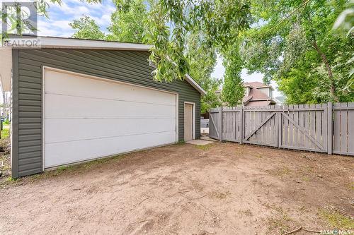 421 Stadacona Street W, Moose Jaw, SK - Outdoor With Exterior