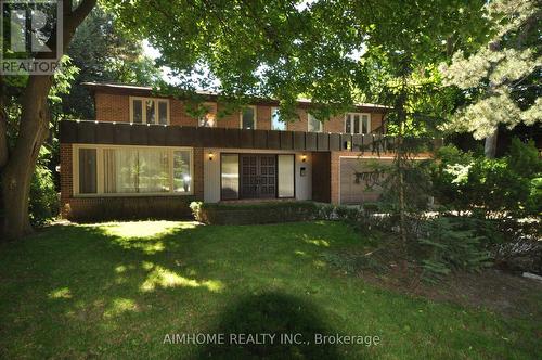 9 Silvergrove Road, Toronto, ON - Outdoor