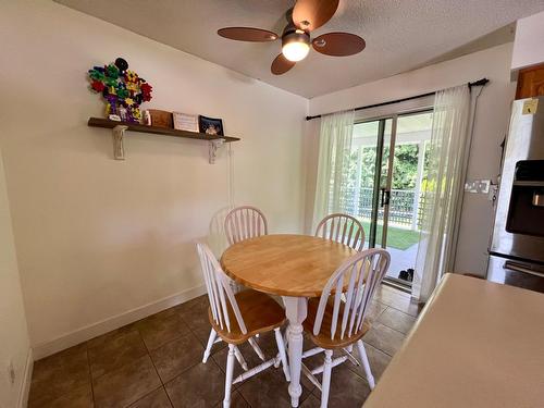 2520 9Th Avenue, Castlegar, BC - Indoor Photo Showing Dining Room