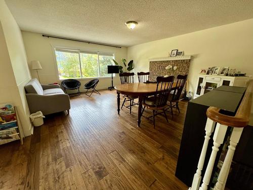 2520 9Th Avenue, Castlegar, BC - Indoor