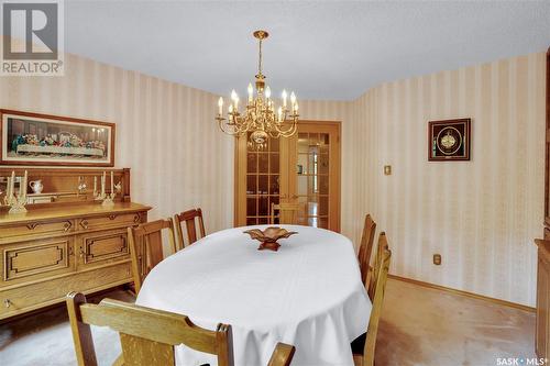 250 Prospect Crescent, Lumsden, SK - Indoor Photo Showing Dining Room