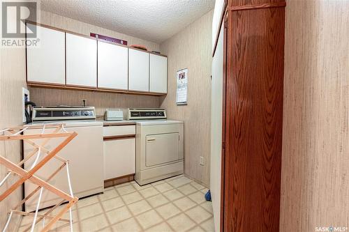 250 Prospect Crescent, Lumsden, SK - Indoor Photo Showing Laundry Room