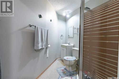 250 Prospect Crescent, Lumsden, SK - Indoor Photo Showing Bathroom