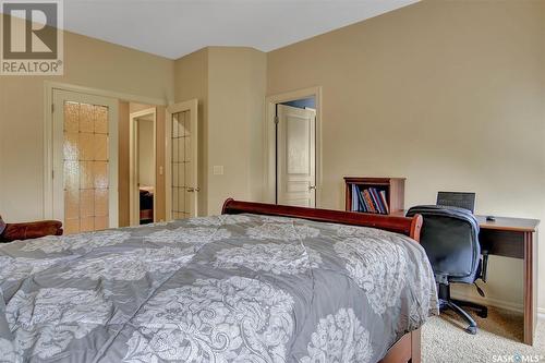 9283 Wascana Mews, Regina, SK - Indoor Photo Showing Bedroom