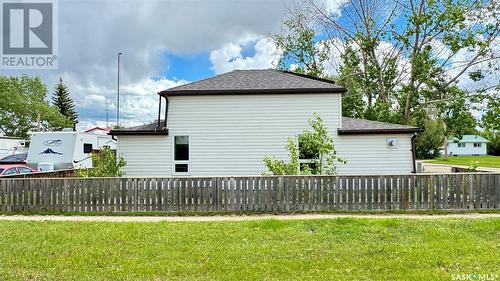 209 1St Street E, Dinsmore, SK - Outdoor