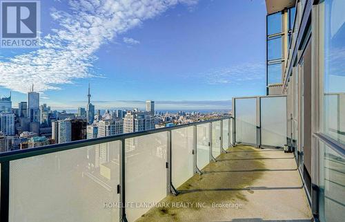 Ph01 - 15 Grenville Street, Toronto, ON - Outdoor With View With Exterior