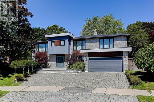 8 Breen Crescent, Toronto (St. Andrew-Windfields), ON - Outdoor With Facade