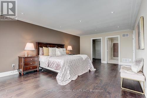 8 Breen Crescent, Toronto (St. Andrew-Windfields), ON - Indoor Photo Showing Bedroom