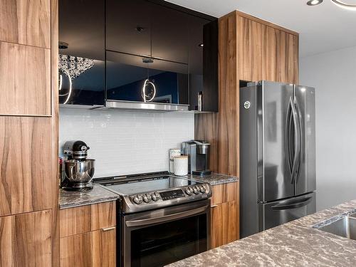 Cuisine - 108-140 Ch. De La Grande-Côte, Boisbriand, QC - Indoor Photo Showing Kitchen With Upgraded Kitchen