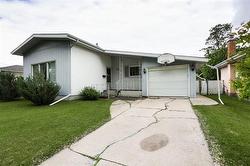 942 Airlies ST  Winnipeg, MB R2V 2Z9