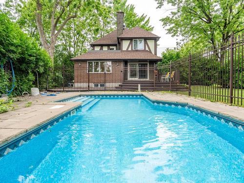 Backyard - 81 Av. Dunrae, Mont-Royal, QC - Outdoor With In Ground Pool With Backyard